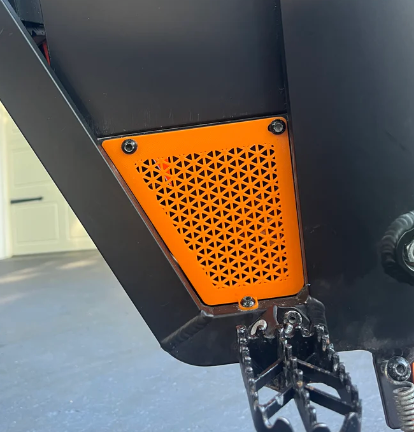 Tuttio motor cover panels